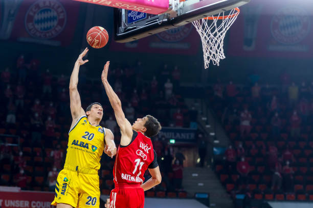 连抓三只小 连抓三只小