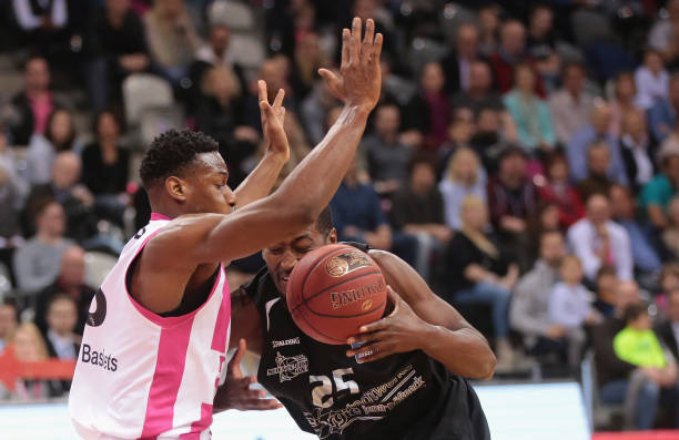 东道主不仅 东道主不仅